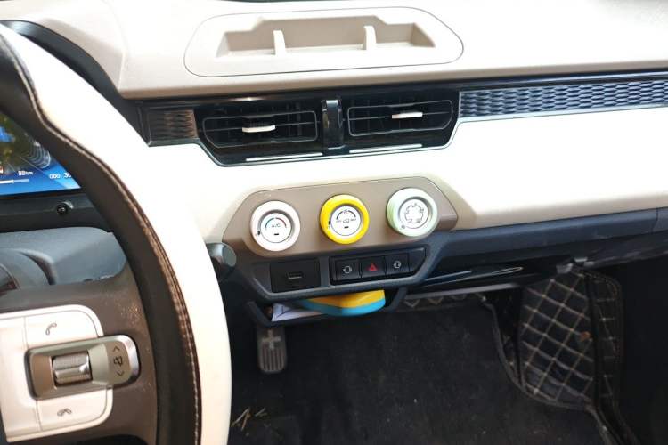 Used Chery QQ Ice Cream 2024 120km Cone Audio And AC Panel
