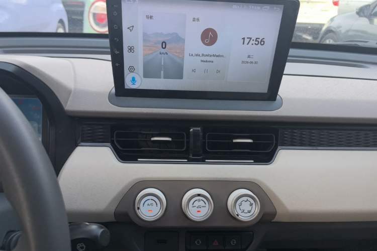 Used Chery QQ Ice Cream 2024 Edition Youth Version 205km Sundae Audio And AC Panel