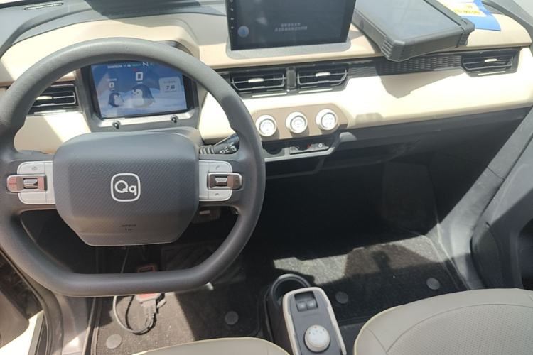Used Chery QQ Ice Cream 2024 205km Sundae+ Center Console