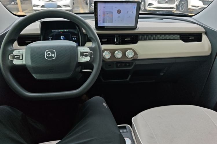 Used Chery QQ Ice Cream 2024 Edition Youth Version 205km Sundae Center Console