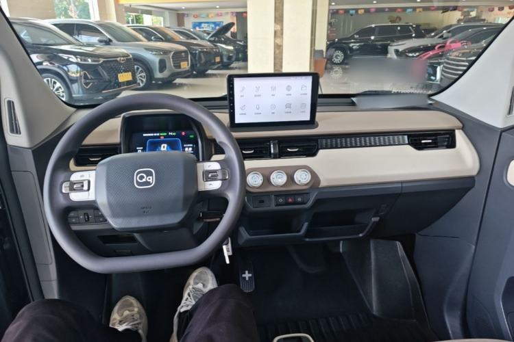 Used Chery QQ Ice Cream 2024 205km Sundae Center Console