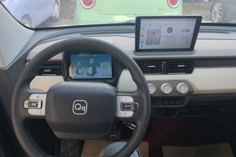 Used Chery QQ Ice Cream 2024 Edition Youth Version 205km Sundae Center Console