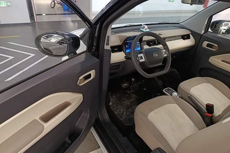 Used Chery QQ Ice Cream 2024 170km Sundae Driver Seat