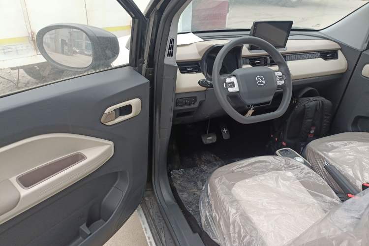 Used Chery QQ Ice Cream 2024 Edition Youth Version 205km Sundae Driver Seat