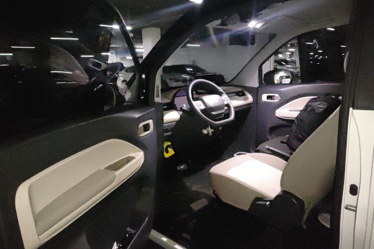 Used Chery QQ Ice Cream 2024 Edition Youth Version 205km Sundae Driver Seat