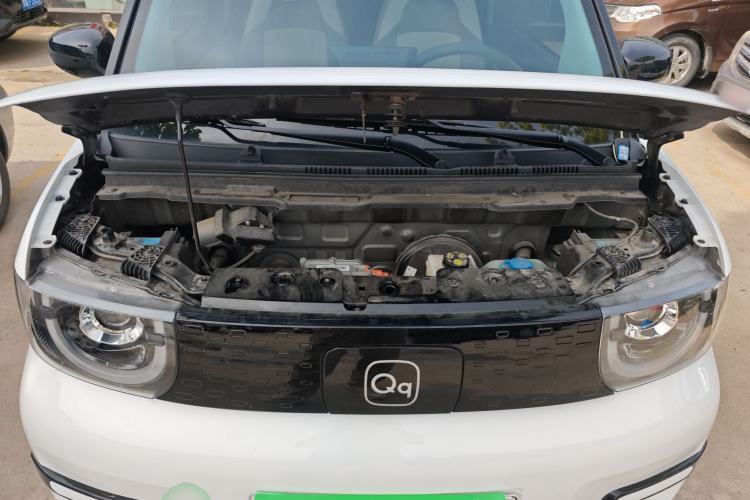 Used Chery QQ Ice Cream 2024 Edition Youth Version 205km Sundae Engine Bay
