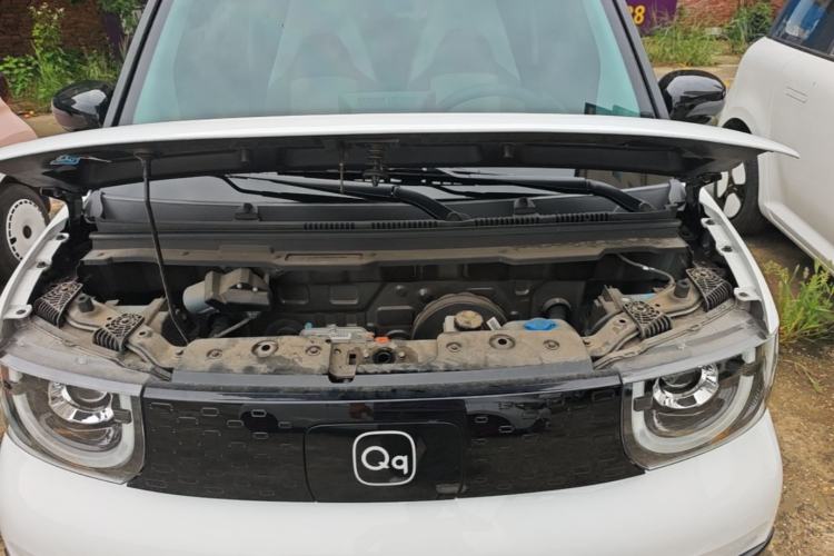 Used Chery QQ Ice Cream 2024 Edition Youth Version 205km Sundae Engine Bay