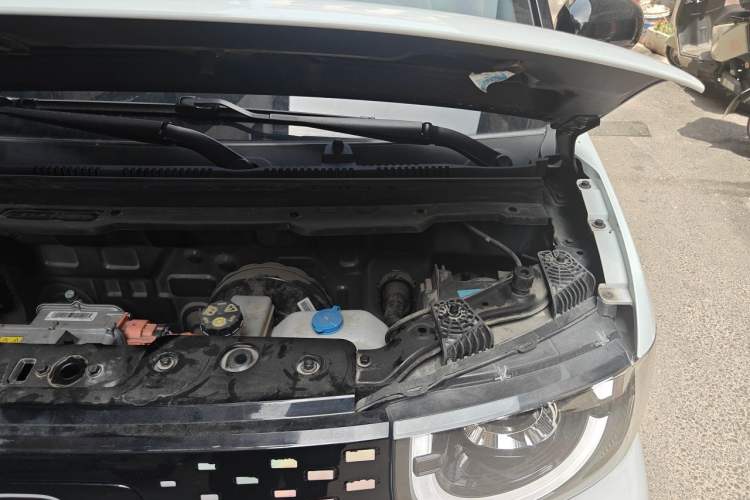 Used Chery QQ Ice Cream 2024 170km Sundae Engine Bay Left