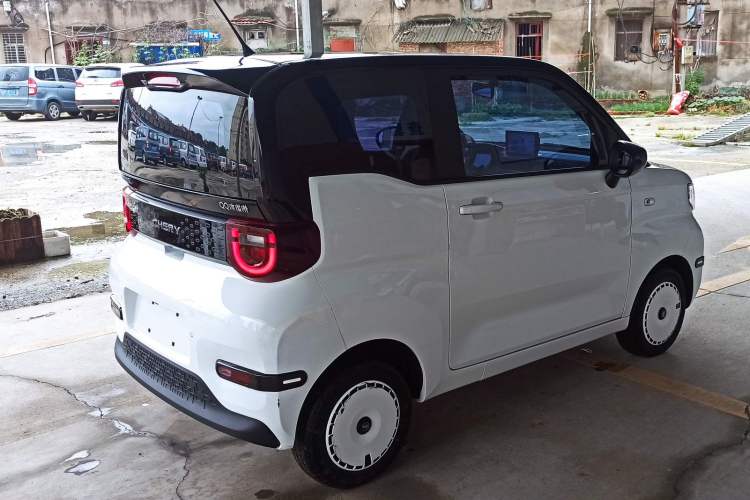 Used Chery QQ Ice Cream 2024 Edition Youth Version 205km Sundae Exterior 7