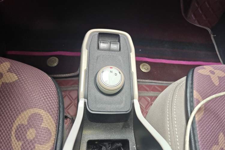Used Chery QQ Ice Cream 2024 170km Sundae Gear Lever