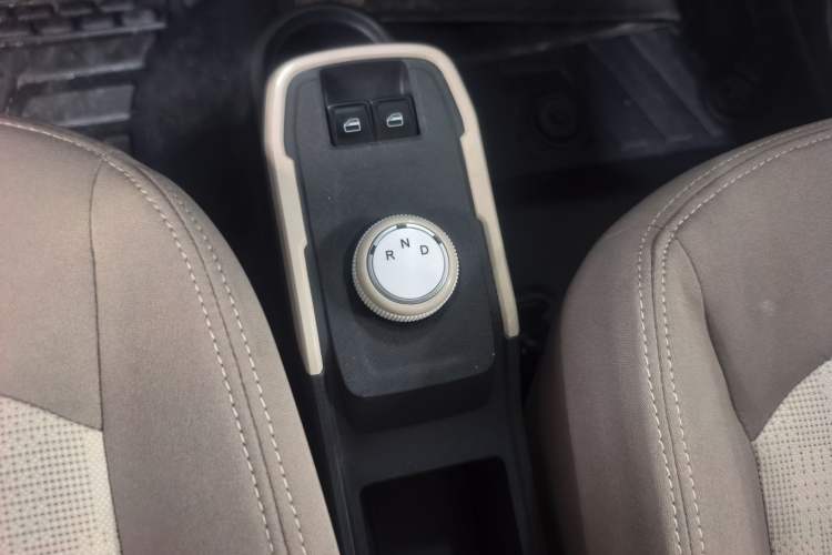 Used Chery QQ Ice Cream 2024 170km Sundae Gear Lever
