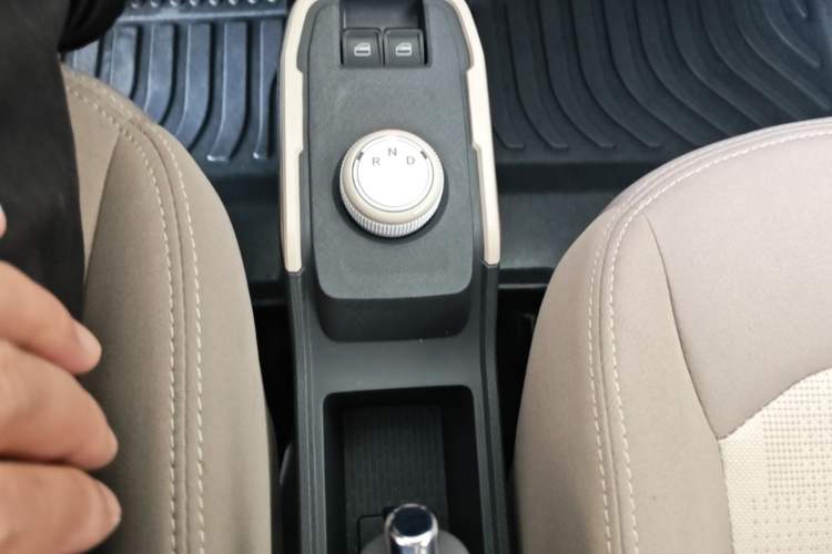 Used Chery QQ Ice Cream 2024 205km Sundae Gear Lever