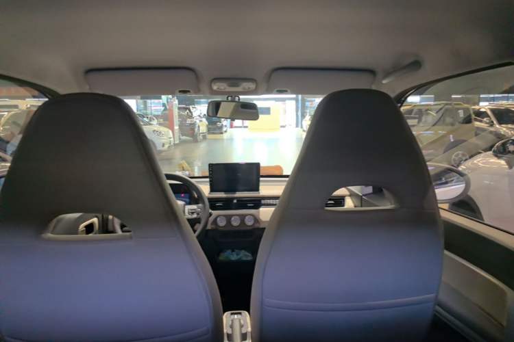 Used Chery QQ Ice Cream 2024 Edition Youth Version 205km Sundae Headliner