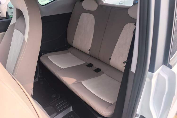 Used Chery QQ Ice Cream 2024 170km Sundae Interior 2