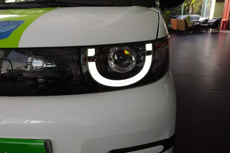 Used Chery QQ Ice Cream 2024 Edition Youth Version 205km Sundae Left Front Headlight