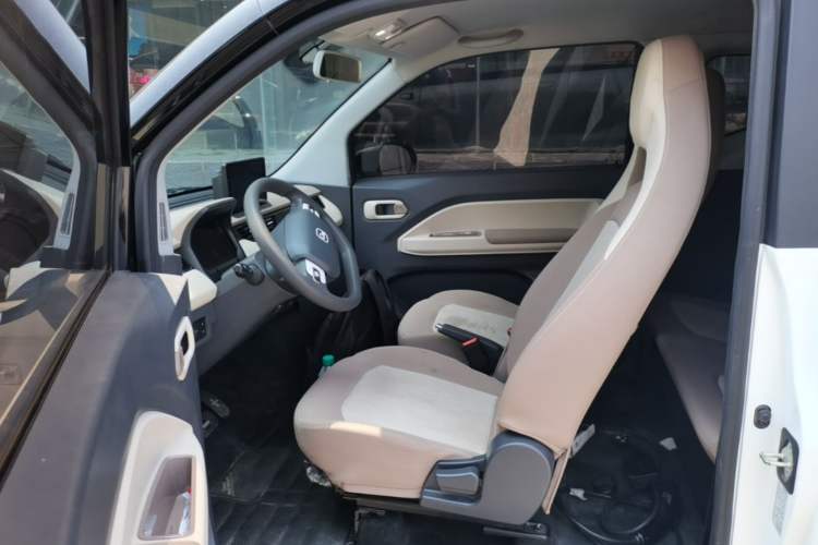 Used Chery QQ Ice Cream 2024 Edition Youth Version 205km Sundae Left Front Seat