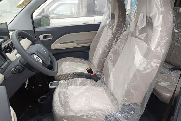 Used Chery QQ Ice Cream 2024 Edition Youth Version 205km Sundae Left Front Seat