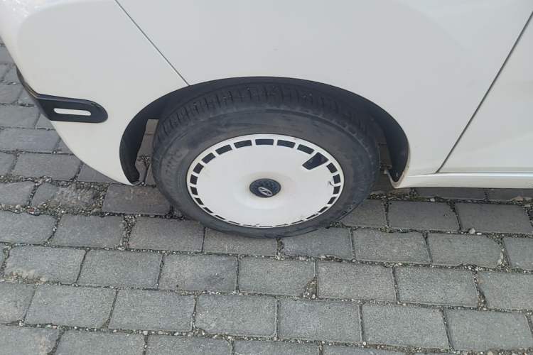 Used Chery QQ Ice Cream 2024 120km Cone Left Front Wheel Hub