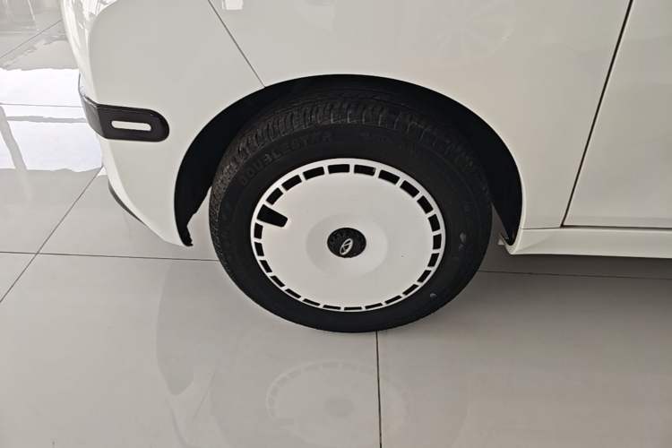 Used Chery QQ Ice Cream 2024 170km Sundae Left Front Wheel Hub