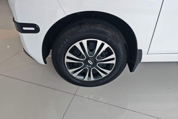 Used Chery QQ Ice Cream 2024 205km Sundae Left Front Wheel Hub