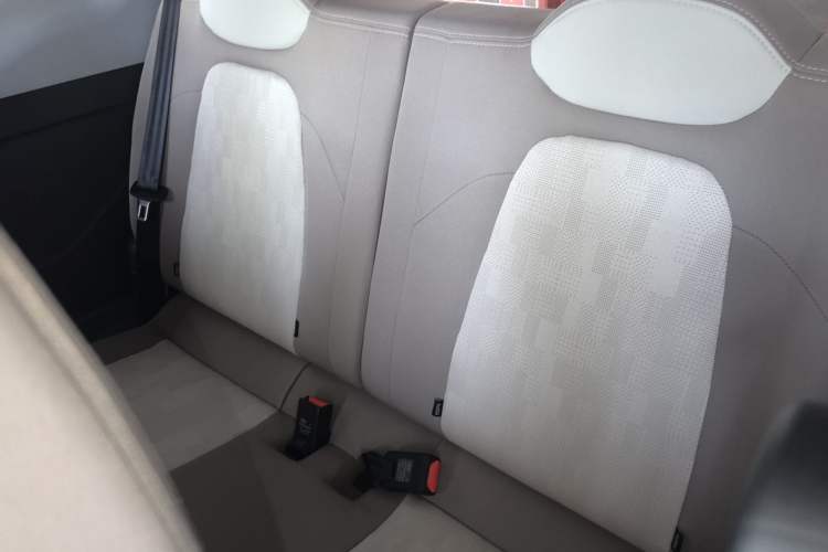 Used Chery QQ Ice Cream 2024 Edition Youth Version 205km Sundae Left Rear Seat