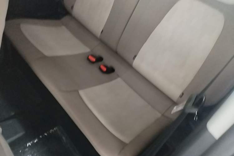 Used Chery QQ Ice Cream 2024 Edition Youth Version 205km Sundae Left Rear Seat