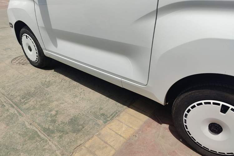 Used Chery QQ Ice Cream 2024 205km Sundae+ Left Side Sill