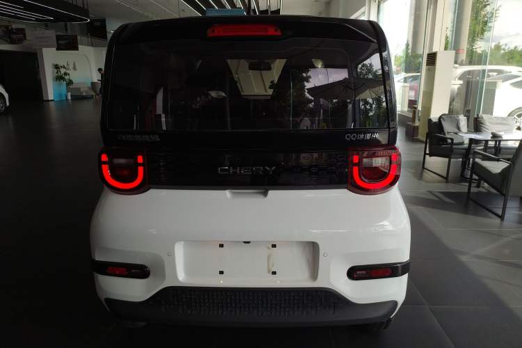 Used Chery QQ Ice Cream 2024 Edition Youth Version 205km Sundae Rear