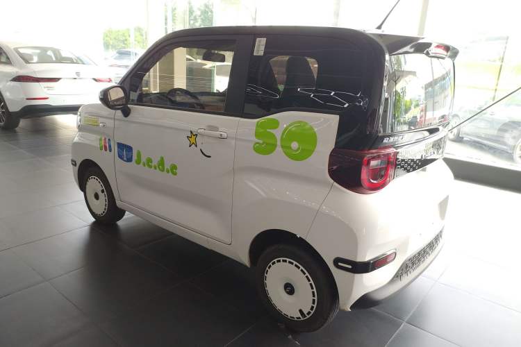 Used Chery QQ Ice Cream 2024 Edition Youth Version 205km Sundae Rear Left 45 Deg