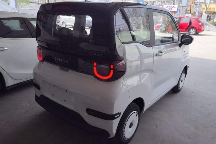Used Chery QQ Ice Cream 2024 Edition Youth Version 205km Sundae Rear Right 45 Deg