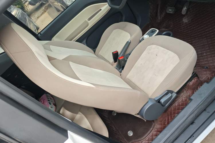 Used Chery QQ Ice Cream 2024 Edition Youth Version 205km Sundae Right Front Seat