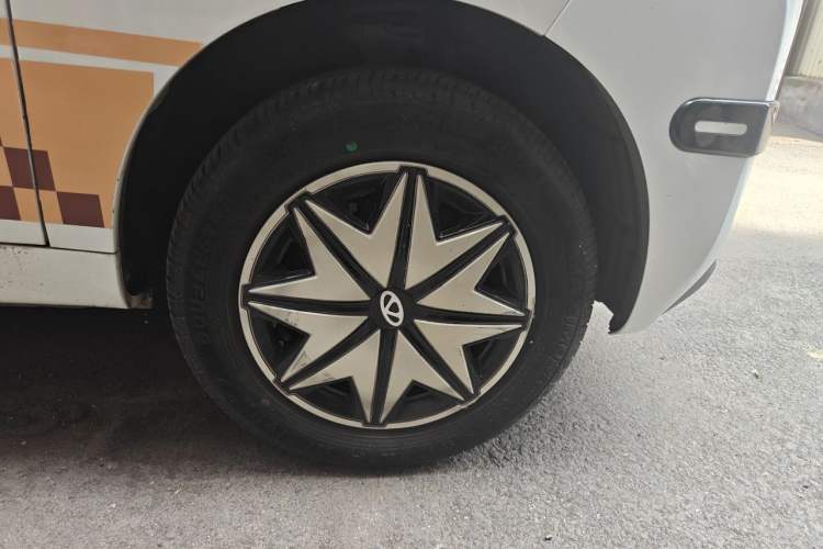 Used Chery QQ Ice Cream 2024 170km Sundae Right Front Wheel Hub