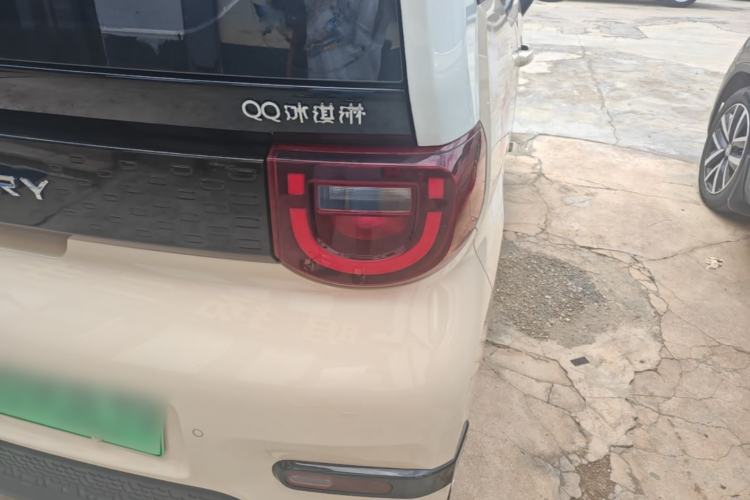 Used Chery QQ Ice Cream 2024 Edition Youth Version 205km Sundae Right Rear Taillight