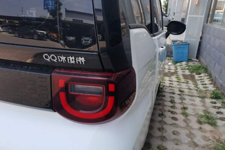 Used Chery QQ Ice Cream 2024 Edition Youth Version 205km Sundae Right Rear Taillight