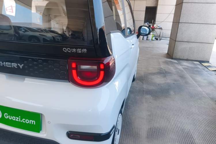 Used Chery QQ Ice Cream 2024 Edition Youth Version 205km Sundae Right Rear Taillight
