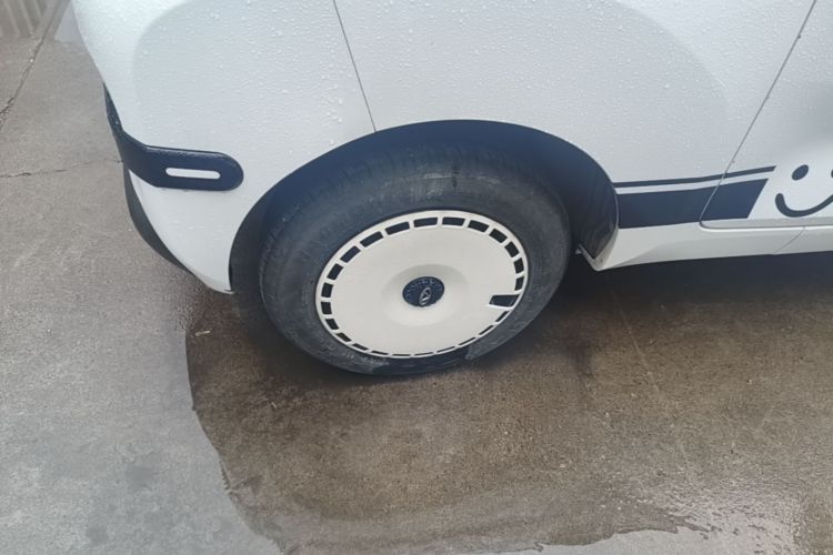 Used Chery QQ Ice Cream 2024 120km Milkshake Right Rear Wheel Hub