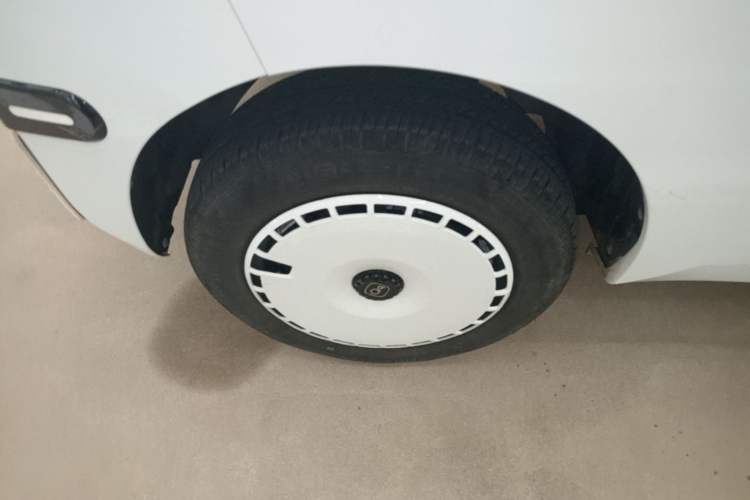 Used Chery QQ Ice Cream 2024 205km Sundae Right Rear Wheel Hub