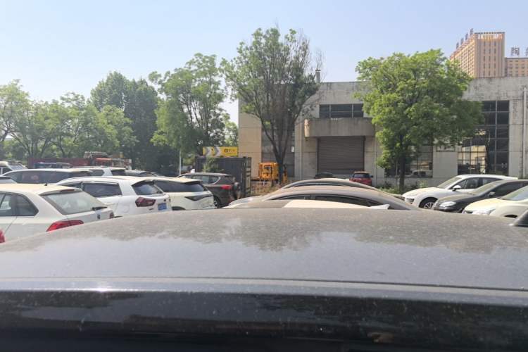 Used Chery QQ Ice Cream 2024 Youth Edition 205km Milkshake Roof