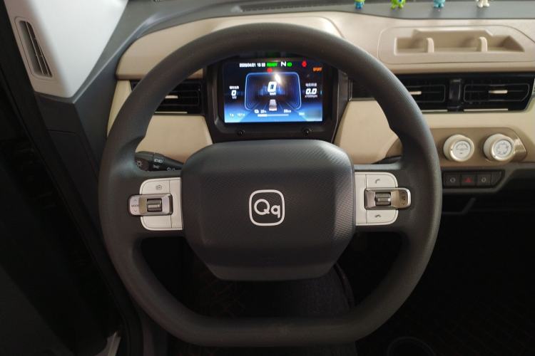 Used Chery QQ Ice Cream 2024 Edition Youth Version 205km Sundae Steering Wheel