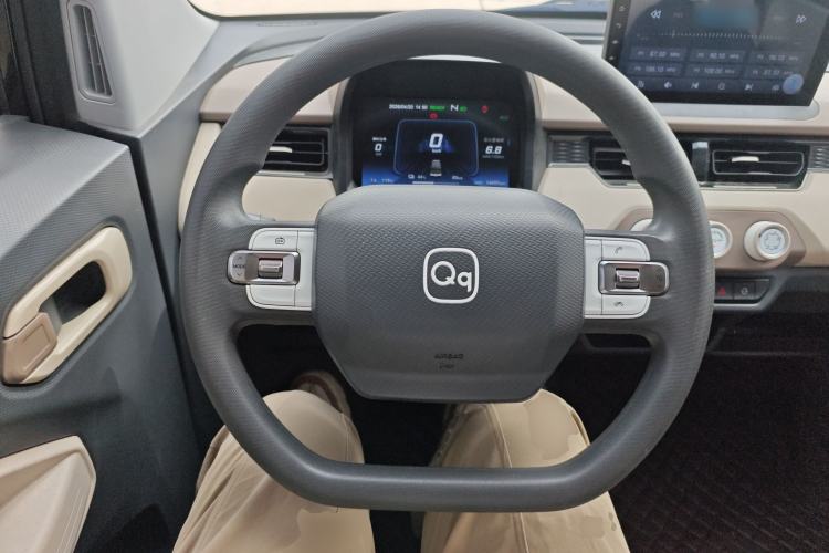 Used Chery QQ Ice Cream 2024 Edition Youth Version 205km Sundae Steering Wheel