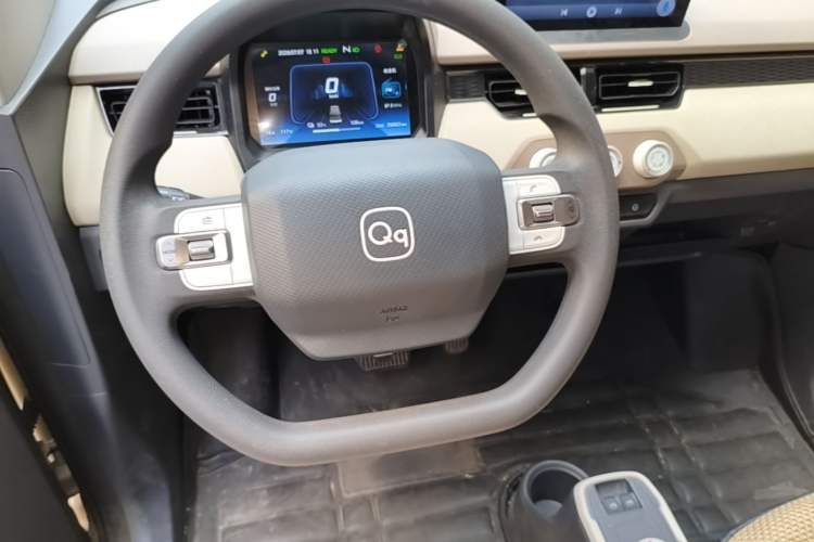 Used Chery QQ Ice Cream 2024 Edition Youth Version 205km Sundae Steering Wheel