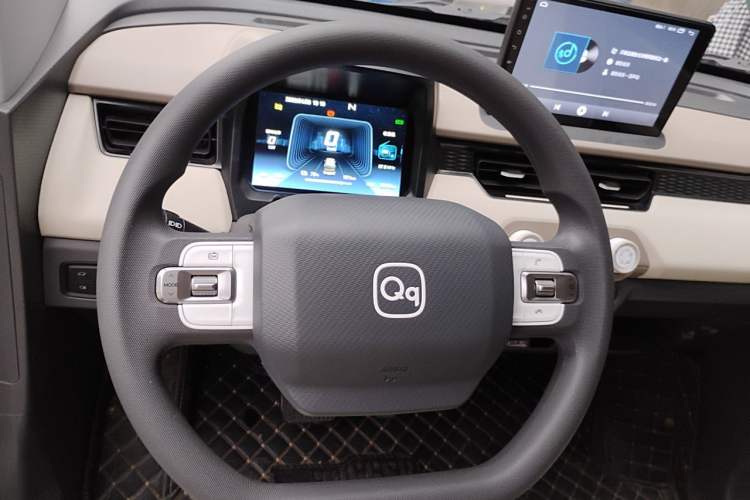 Used Chery QQ Ice Cream 2024 Youth Edition 205km Milkshake Steering Wheel