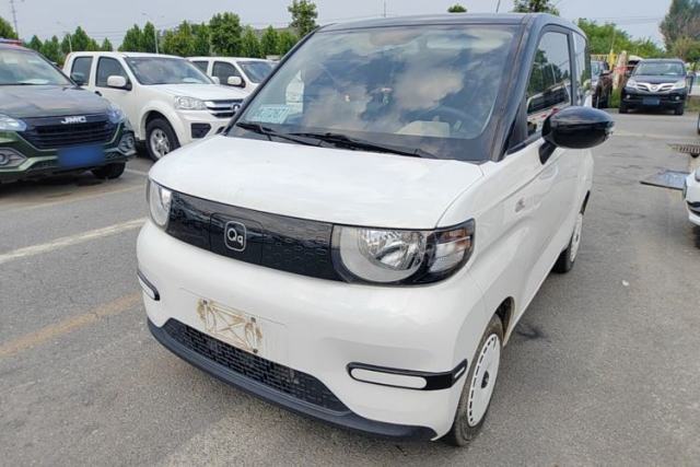 Chery QQ Ice Cream 2024 120km Milkshake usata