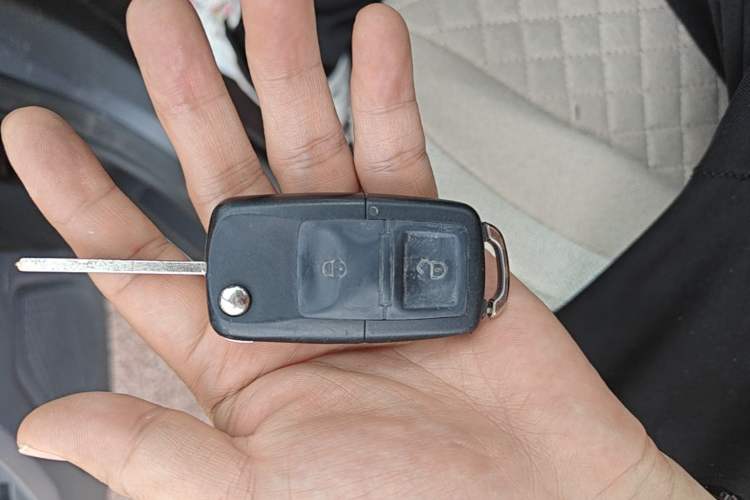 Used Chery QQ Ice Cream 2024 170km Milkshake Vehicle Key