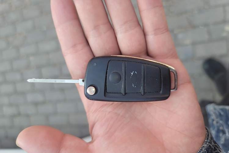 Used Chery QQ Ice Cream 2024 120km Cone Vehicle Key
