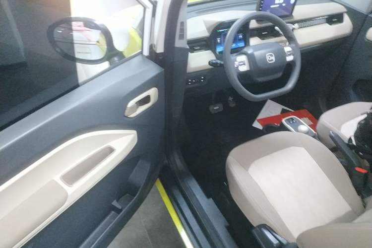 Used Chery QQ Ice Cream 2024 Edition Youth Version 205km Sundae Driver Seat