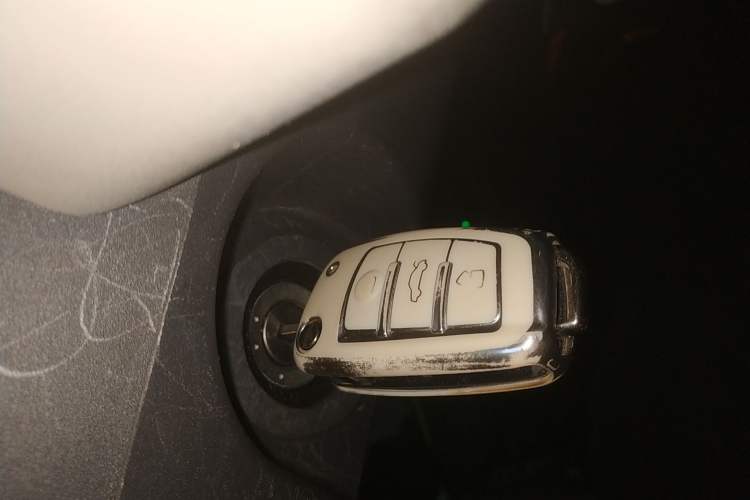 Used Chery QQ Ice Cream 2024 Edition Youth Version 205km Sundae Vehicle Key
