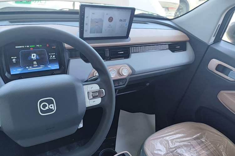 Used Chery QQ Ice Cream 2025 205km Qi Energy Version Audio And AC Panel