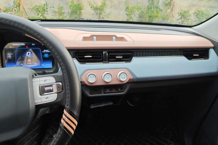Used Chery QQ Ice Cream 2025 155km Sundae Edition Audio And AC Panel