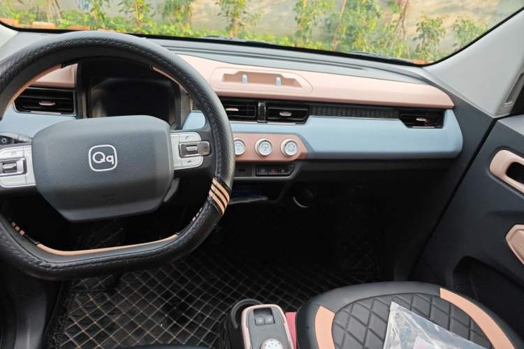 Used Chery QQ Ice Cream 2025 155km Sundae Edition Center Console